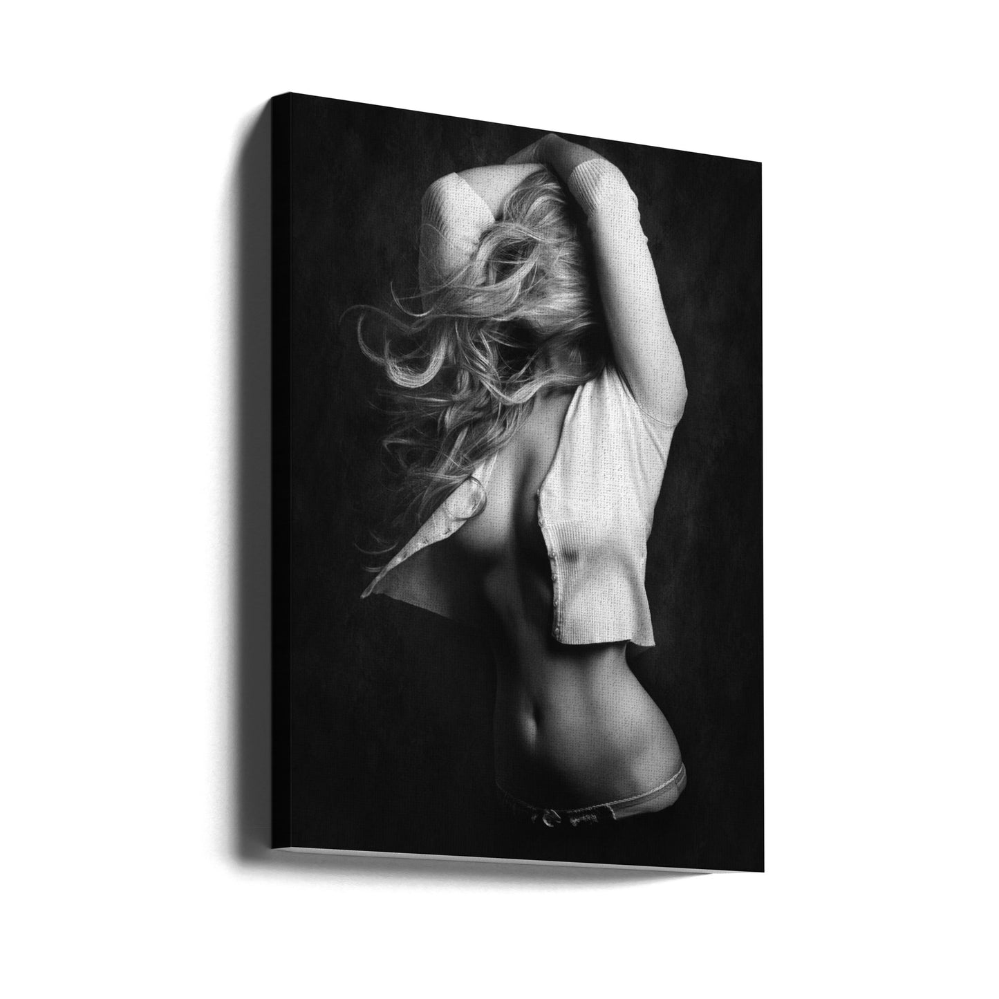Mia | Canvas