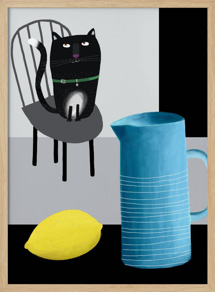 Söt svart katt sittande på en stol med blå vas och citron | Poster