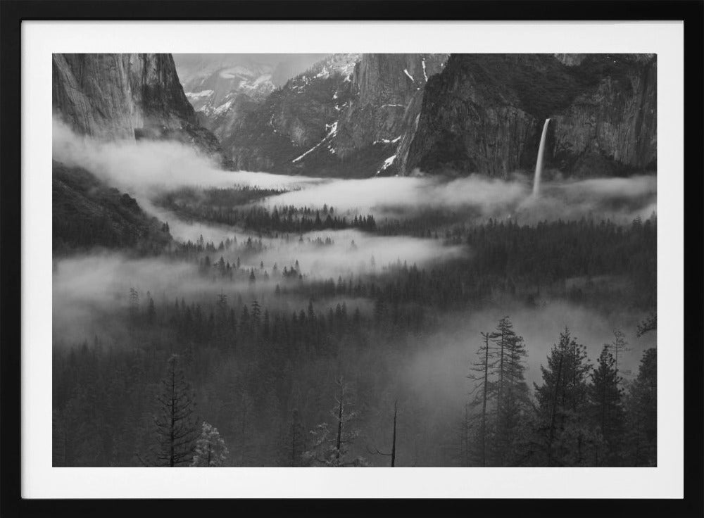 Dimma som flyter i Yosemite Valley | Poster
