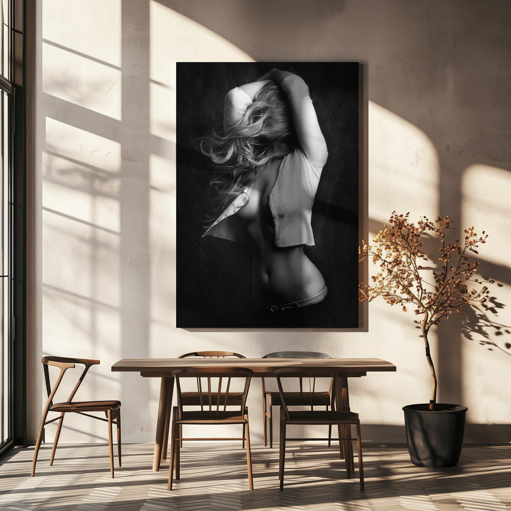 Mia | Canvas