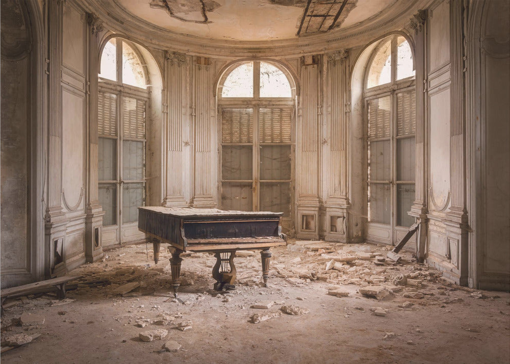 Piano in Decay | Canvas