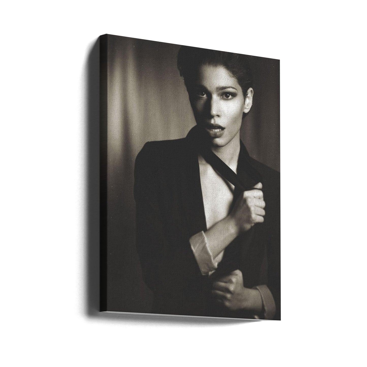 woMAN | Canvas