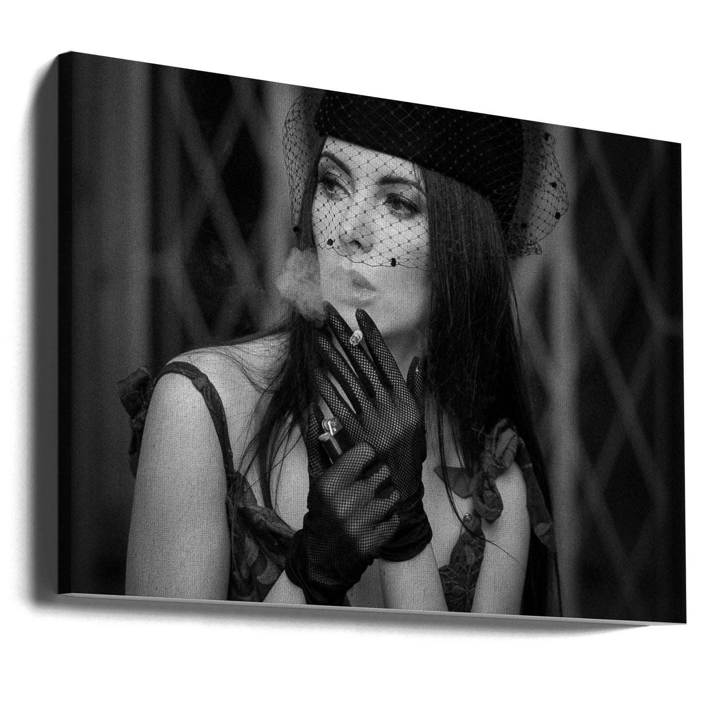 Valeria | Canvas