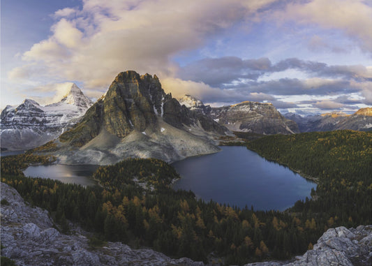 Soluppgång vid Mount Assiniboine | Tapet
