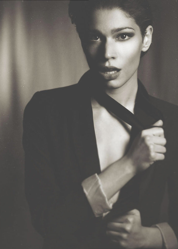 woMAN | Canvas