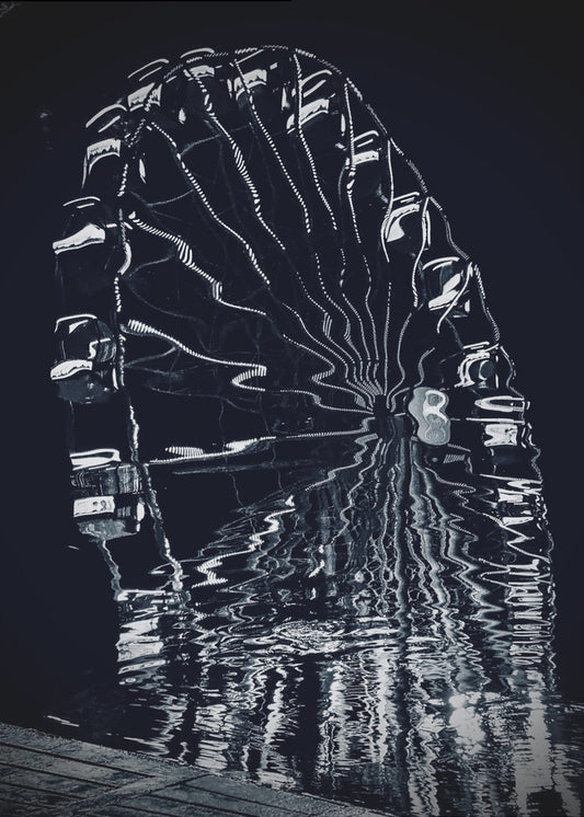 Spinning | Canvas